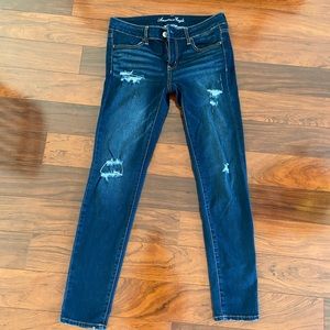 AE Distressed Jeggings